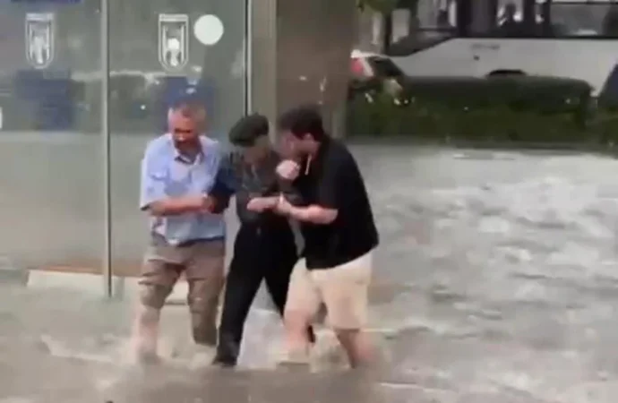 Ankara’da sağanak! Alt geçit ve caddeler suyla doldu