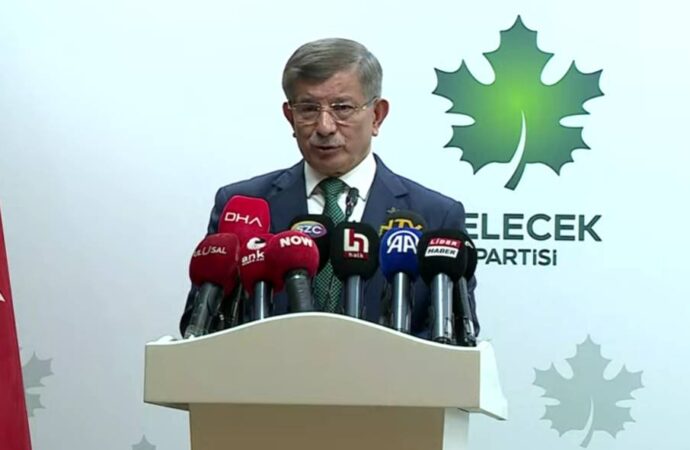 Davutoğlu’ndan ‘AK Parti’ye katılacak’ iddialarına yanıt