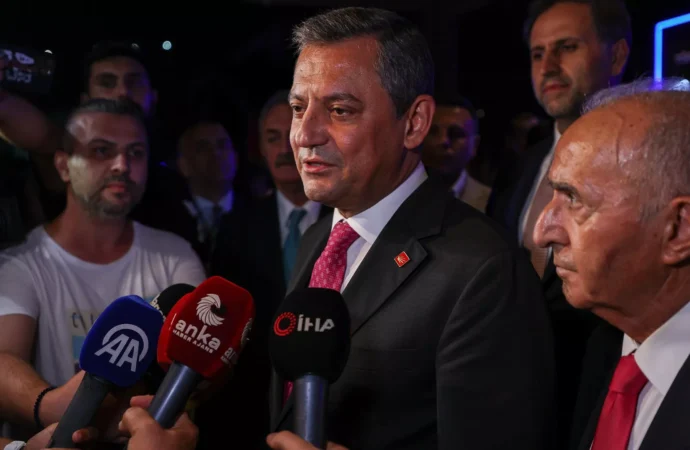 Özgür Özel’den ‘Kılıçdaroğlu resepsiyona neden katılmadı?’ sorusuna yanıt