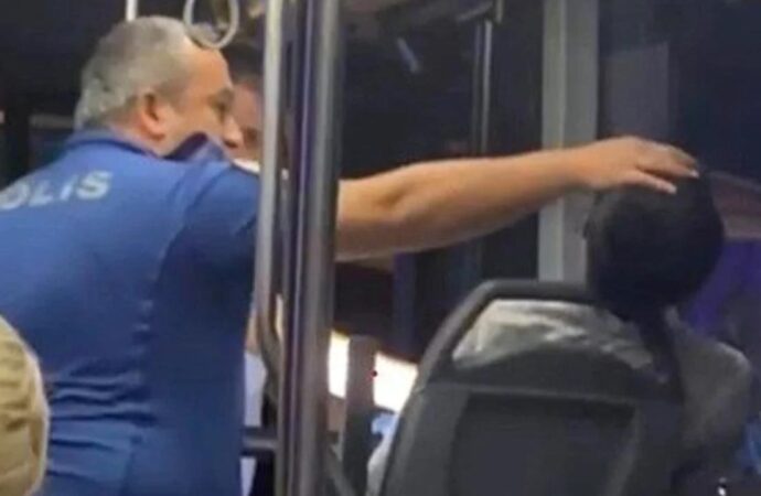 Otobüste uyandırılamayan genci polis uyandırdı