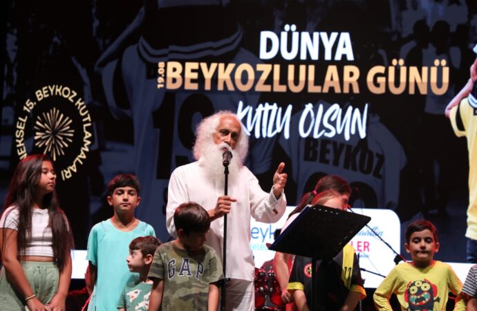 Beykoz’daki konserinde saldırı girişimine uğrayan Suavi: İt ürür kervan yürür