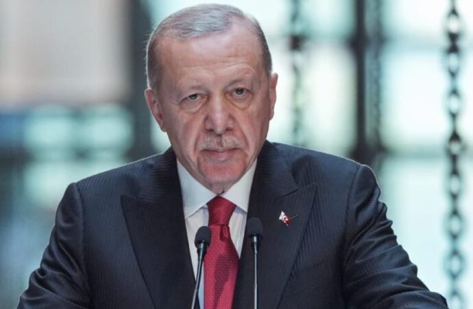 Erdoğan: Rekordan rekora koşuyoruz