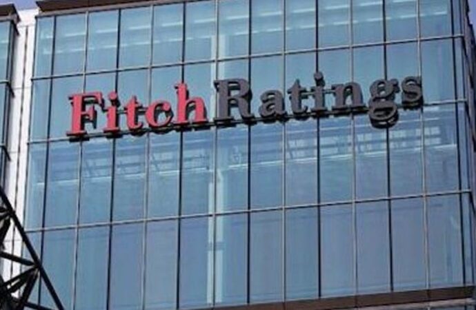 Fitch, Türkiye’nin kredi notunu yükseltti