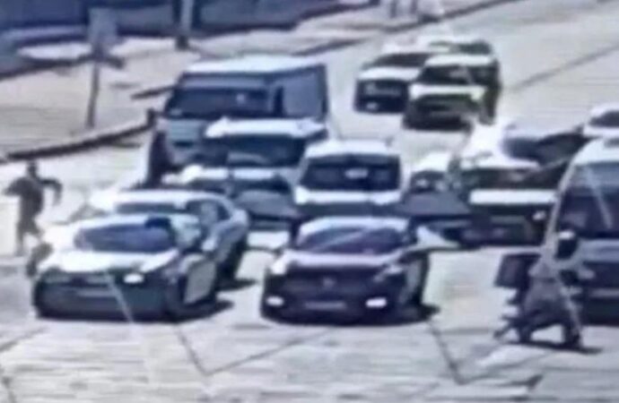 Konya’da polis memurlarına ateş açıldı: 2 polis yaralı