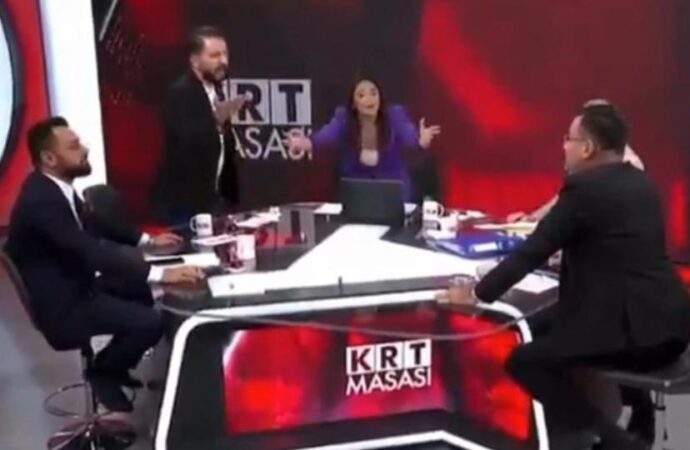 KRT’de  ‘yırtık don’ kavgası: Sunucunun zor anları