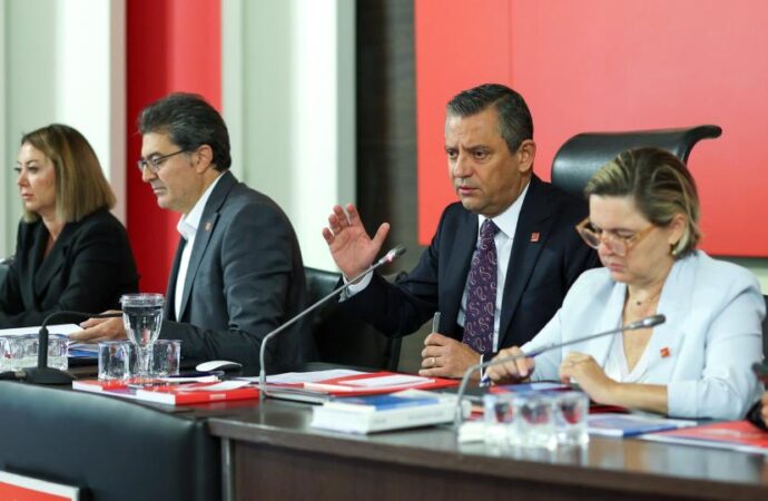 CHP PM tüzük gündemiyle toplandı