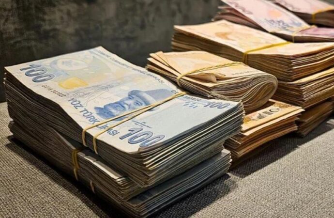 Türk lirası mevduat ve fonlarda stopaj oranları artırıldı