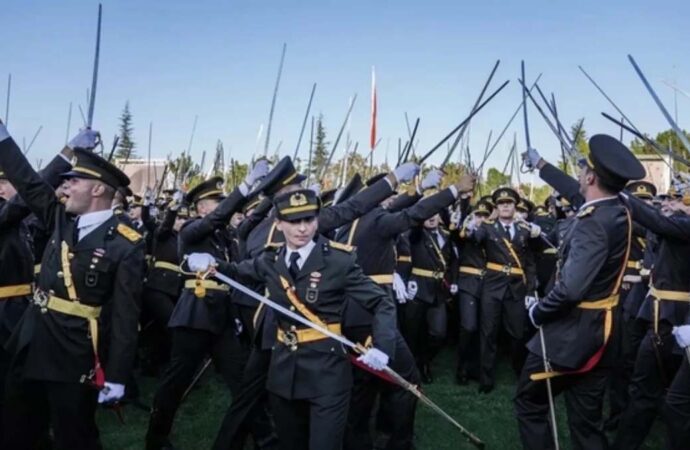 Teğmenler hakkında MSB açıklama yaptı