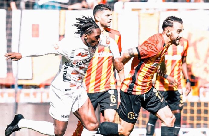 Kayserispor ile Gaziantep FK puanları paylaştı