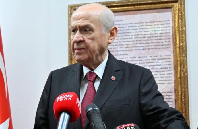 Bahçeli’den ‘DEM Partili vekillerle tokalaşma’ açıklaması