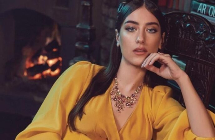 Hazal Kaya: 1 yıldır hayran şiddetine maruz kalıyorum