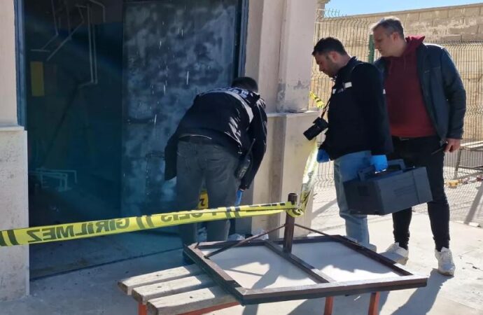 Lise öğrencisi, arkadaşını okulda vurarak öldürdü