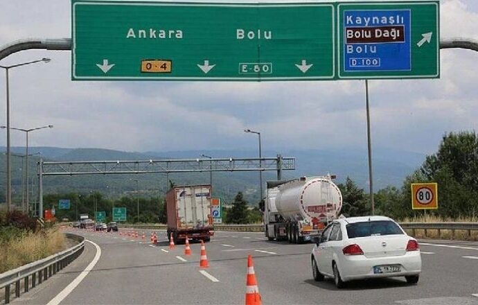 Otoyol Tabelaları neden “Yeşil renktedir?” İlk kez duyacaksınız