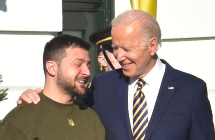 Beyaz Saray: Biden yönetimi Ukrayna’ya yardımı hızlandıracak