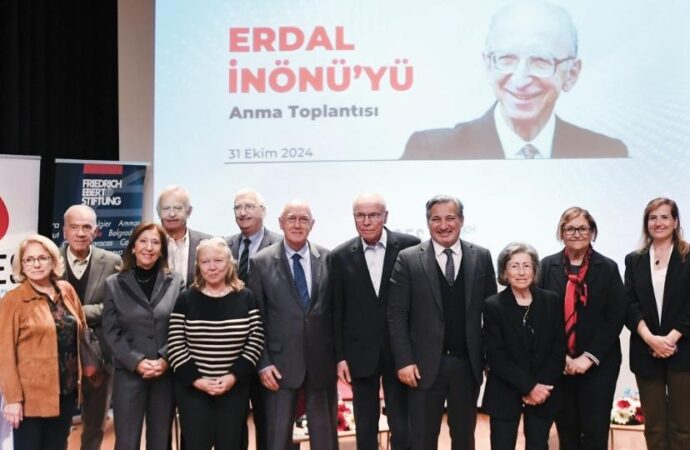Erdal İnönü TÜSES’te anıldı