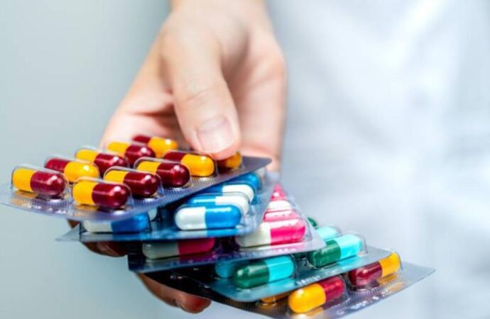 “Antimikrobiyal direnç nedeniyle dünyada yılda 10 milyon kişi hayatını kaybedecek”