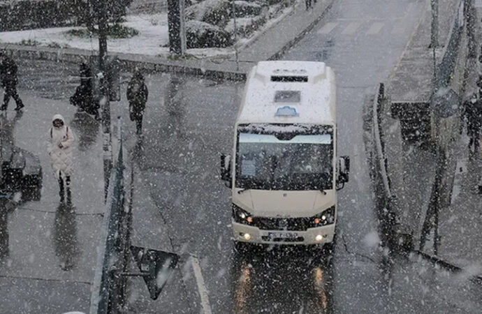 İstanbul’a beklenen kar geldi!