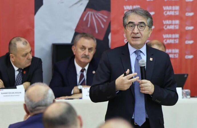 Yalçın Karatepe: Kararsızların yüzünü CHP’ye çevirdiğini hissediyoruz