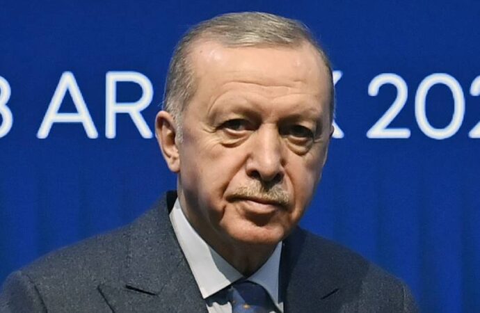 Erdoğan: Kısa vadeli hesaplar peşinde asla değiliz