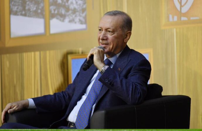 Erdoğan: Yurtdışına gidenlerin çoğu geri dönmenin yollarını arıyor