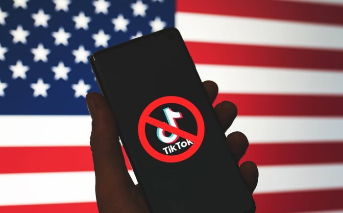 Trump TikTok Yasağını Yine Erteledi