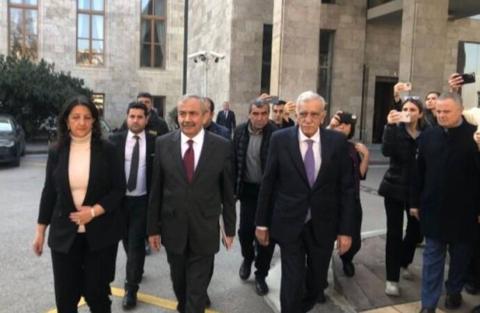 DEM Parti İmralı heyeti Numan Kurtulmuş’a gitti