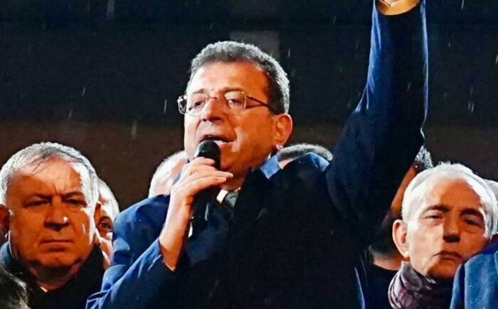 İmamoğlu: “Cezaevinden bile metro yapım rekoru kırıyoruz”