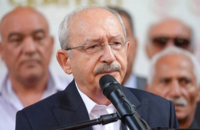 Kılıçdaroğlu: Gazetecileri susturmak, halkın sesini kısmaktır