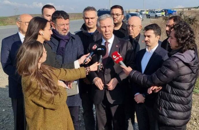 Mansur Yavaş’tan Silivri’de tutuklulara ziyaret: Hukuk olmadan demokrasi de olmaz