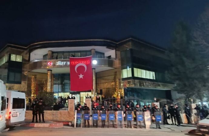 Siirt Belediyesi’ne kayyum atandı