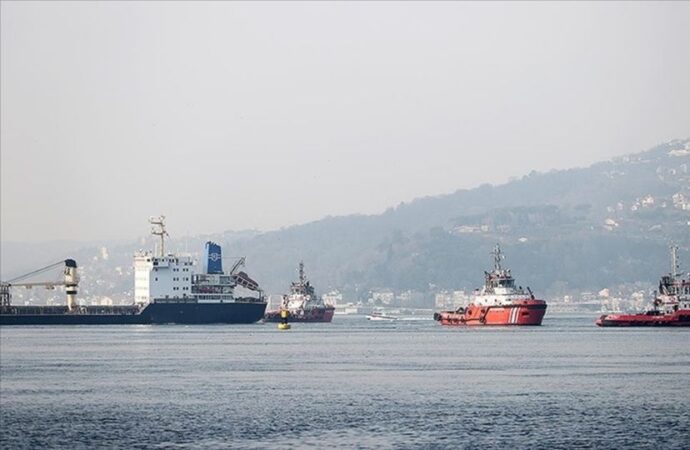 İstanbul Boğazı’nda hava önlemi: Gemi trafiği askıya alındı