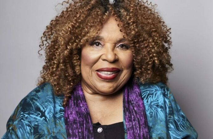 Grammy ödüllü şarkıcı Roberta Flack’tan kötü haber!