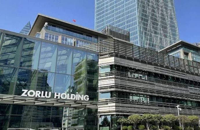 Zorlu Holding, istifa eden Cem Köksal yerine eski CEO’sunu çağırdı