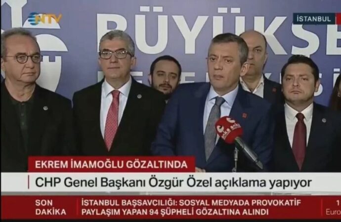 Özgür Özel, merkez medyayı eleştirdiği sırada NTV yayını kesti, stüdyoya bağlandı!