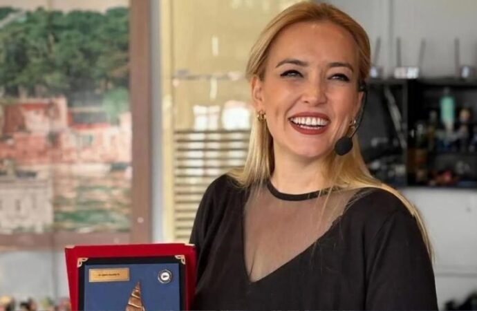 Cumhurbaşkanına hakaretten akademisyene hapis cezası!