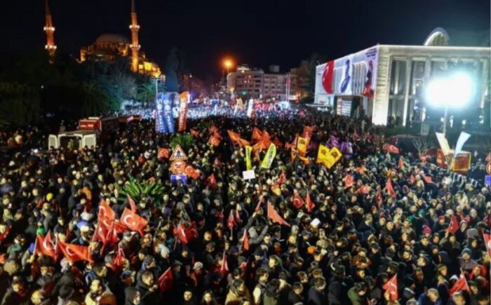 Saraçhane eylemlerinde gözaltına alınan 93 kişi yargı önünde!