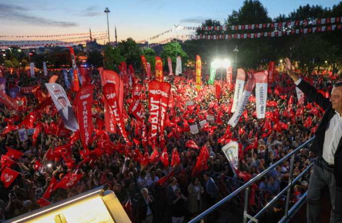 Özgür Özel, Düzce mitinginde konuştu: