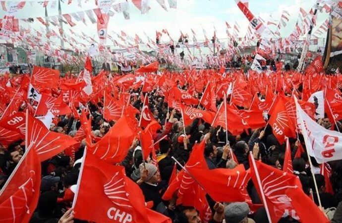 CHP’nin Bursa Mitingi’ne yönelik afiş asma talebine izin çıkmadı!
