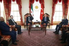 Dolmabahçe’de sürpriz zirve: Erdoğan, Suriye Geçici Cumhurbaşkanı Şara ile bir araya geldi