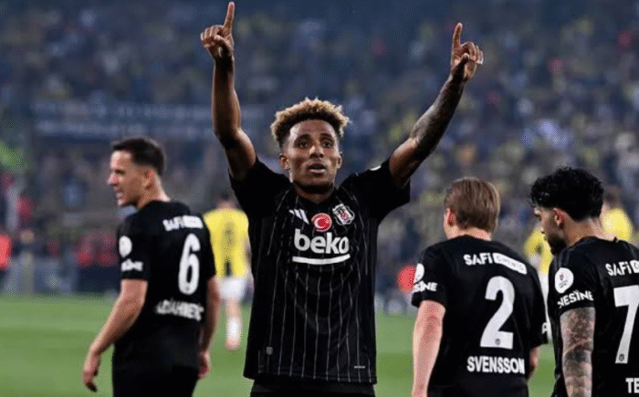 Beşiktaş Fenerbahçe’yi Kadıköy’de yıktı