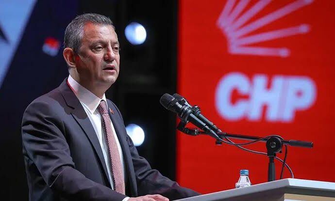 Özgür Özel’den 1 Mayıs paylaşımı: Ya adalet ya sefalet