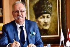 Prof. Dr. Oğuz Özyaral Evinde Kaza Geçirdi: