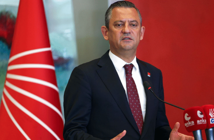 CHP Lideri Özel: Bu maaşla 8 ay yaşanmaz