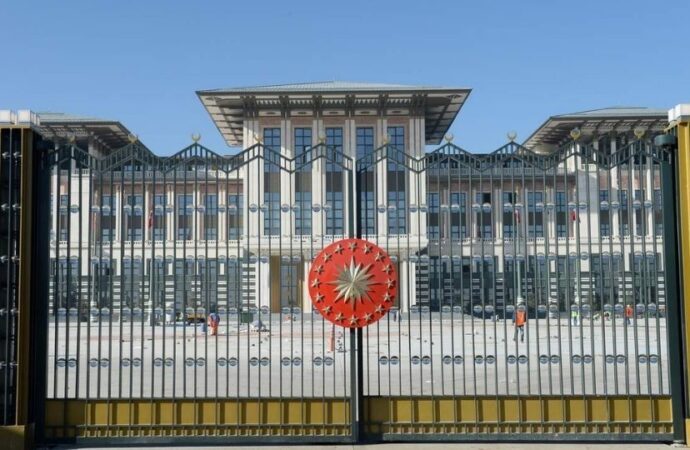 PKK’nın fesih kararı ardından Külliye’den Türkiye yüzyılı ve reform mesajı