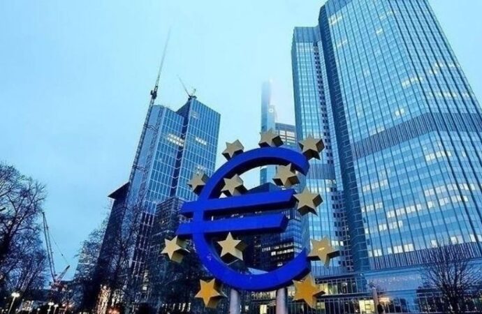 Euro Bölgesi’nde enflasyon nisanda azaldı