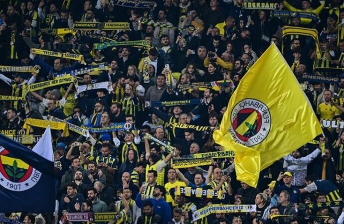 Fenerbahçe Genç Yeteneğe 5 Yıllık İmza Attırdı