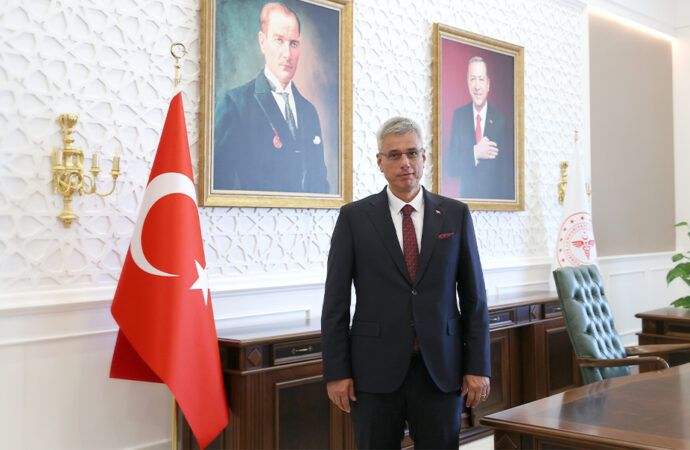 Bakan Memişoğlu ‘Sağlıkta Yeni Dönem’i Duyurdu: