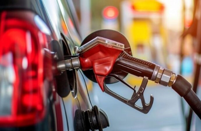 Benzin ve motorine indirim geliyor