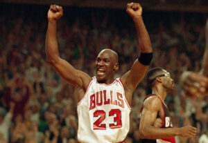 Michael Jordan’ın İmzalı Çaylak Kartı Rekor Fiyata Satıldı