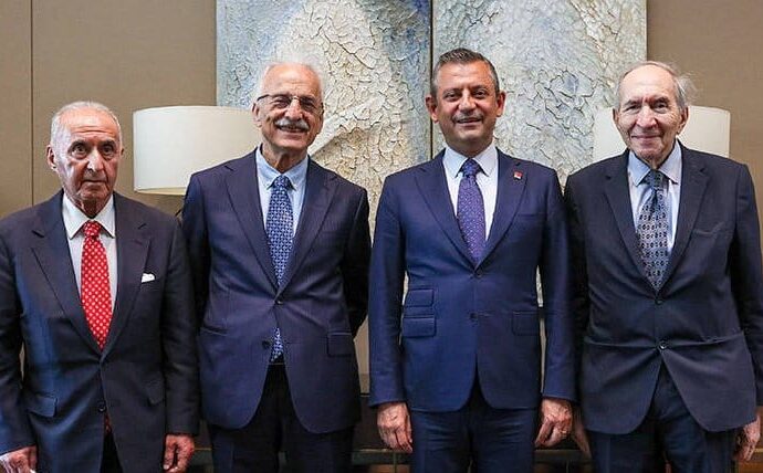 CHP Eski Liderlerinden Özel’e Destek: